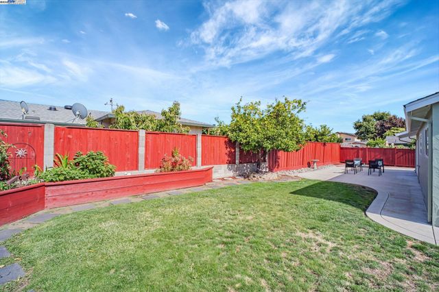 28028 Petrina Ct., Hayward, CA 94545