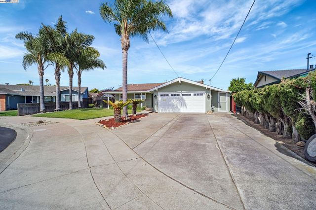 28028 Petrina Ct., Hayward, CA 94545