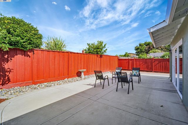 28028 Petrina Ct., Hayward, CA 94545