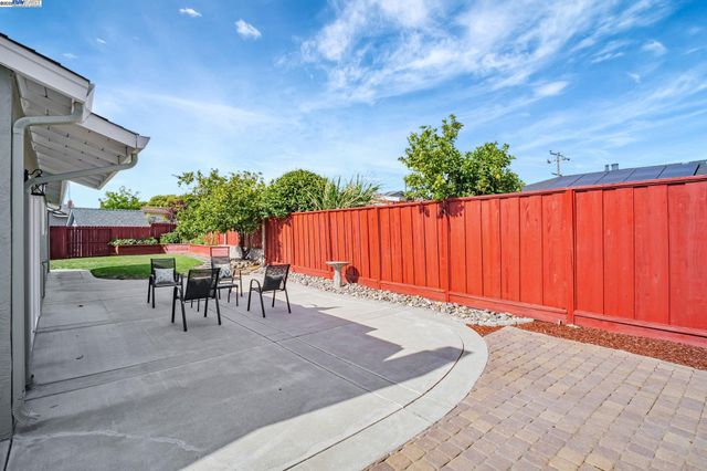 28028 Petrina Ct., Hayward, CA 94545