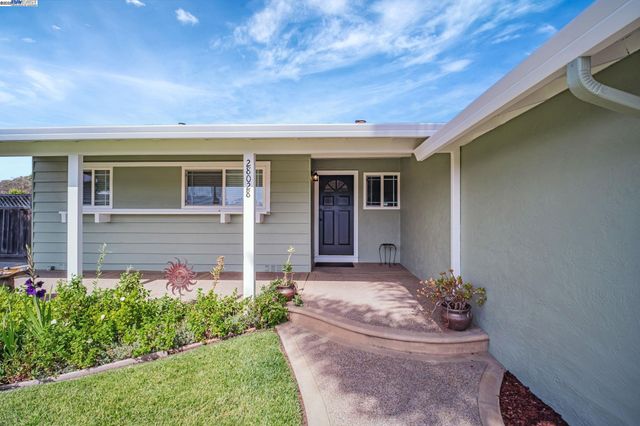 28028 Petrina Ct., Hayward, CA 94545