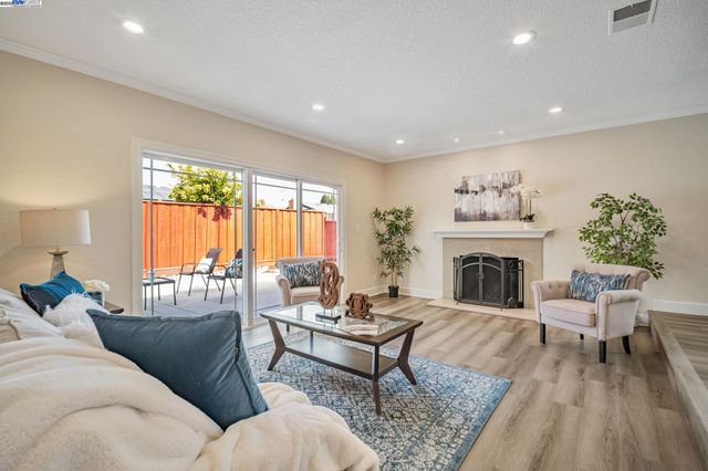 28028 Petrina Ct., Hayward, CA 94545