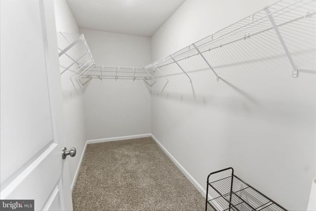 262 AYLESBURY LN, Martinsburg, WV 25403