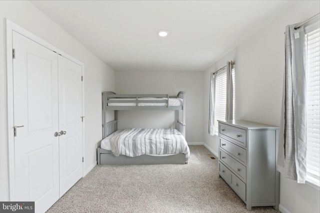 262 AYLESBURY LN, Martinsburg, WV 25403