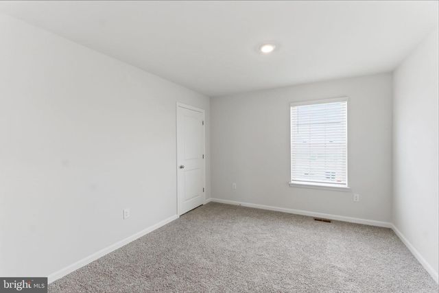 262 AYLESBURY LN, Martinsburg, WV 25403
