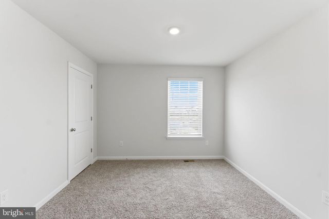 262 AYLESBURY LN, Martinsburg, WV 25403