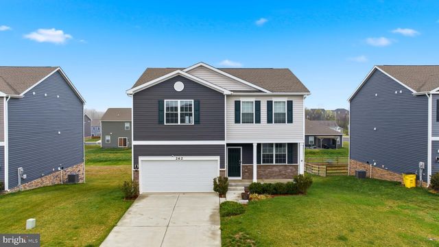 262 AYLESBURY LN, Martinsburg, WV 25403