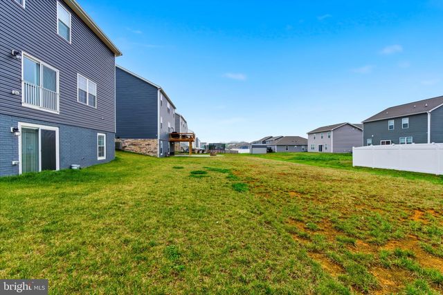 262 AYLESBURY LN, Martinsburg, WV 25403