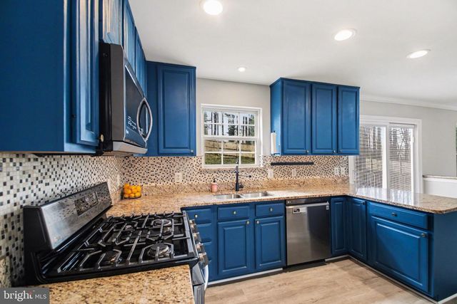 5729 RHODE ISLAND DR, Woodbridge, VA 22193