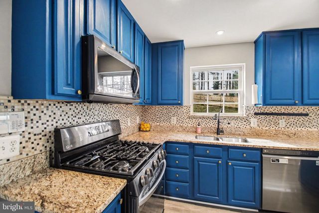 5729 RHODE ISLAND DR, Woodbridge, VA 22193