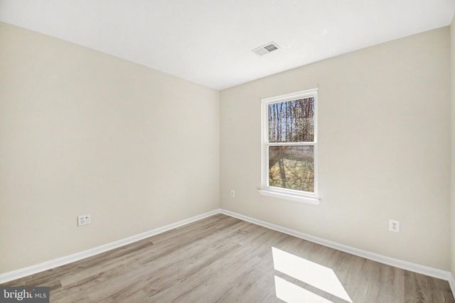 5729 RHODE ISLAND DR, Woodbridge, VA 22193