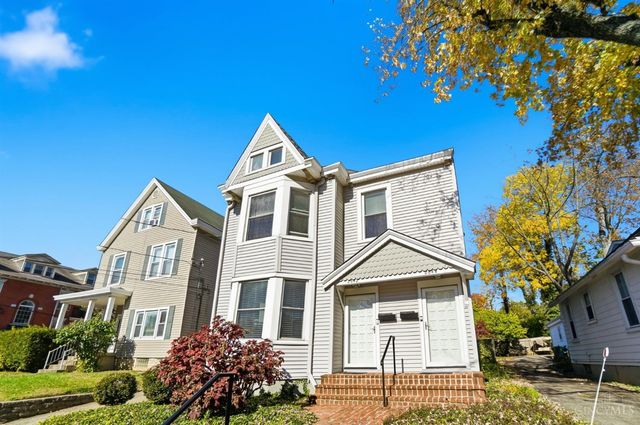 2842 Observatory Avenue, Cincinnati, OH 45208