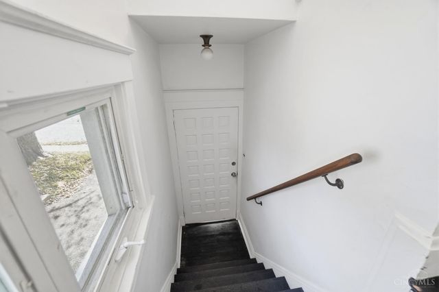 2842 Observatory Avenue, Cincinnati, OH 45208