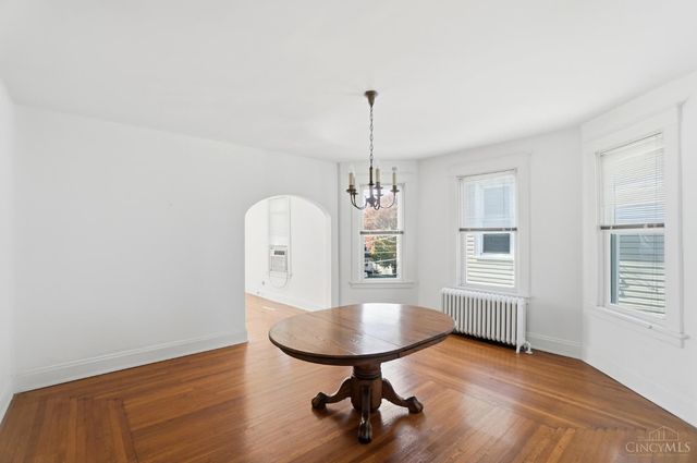 2842 Observatory Avenue, Cincinnati, OH 45208