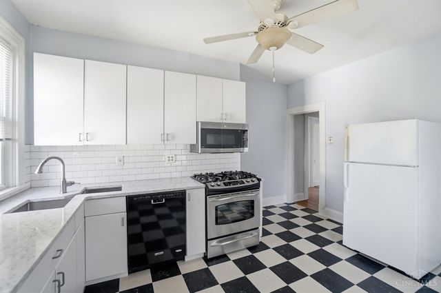 2842 Observatory Avenue, Cincinnati, OH 45208