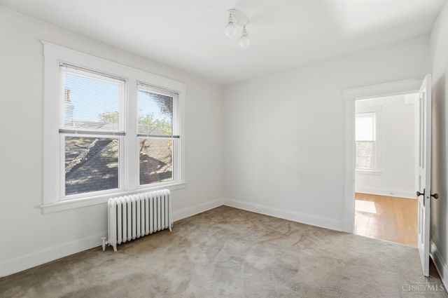 2842 Observatory Avenue, Cincinnati, OH 45208