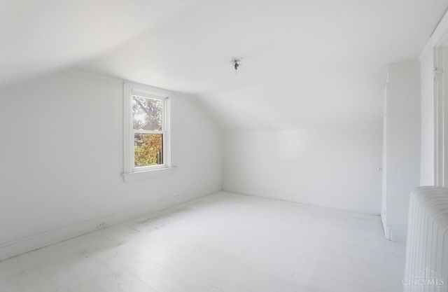 2842 Observatory Avenue, Cincinnati, OH 45208