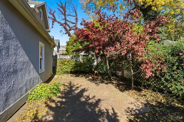 2842 Observatory Avenue, Cincinnati, OH 45208