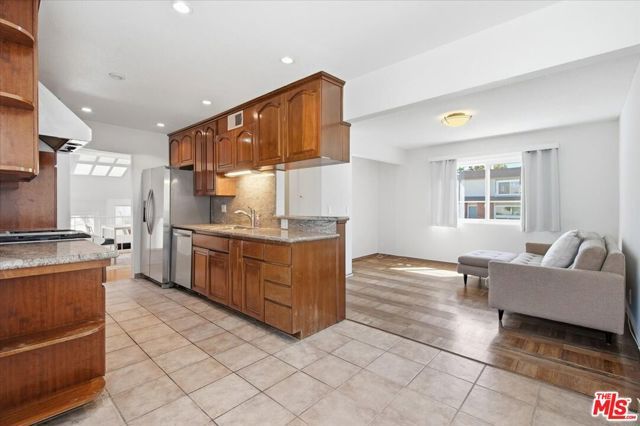 13065 Mindanao Way 8, Marina Del Rey, CA 90292