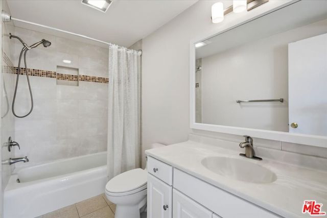 13065 Mindanao Way 8, Marina Del Rey, CA 90292