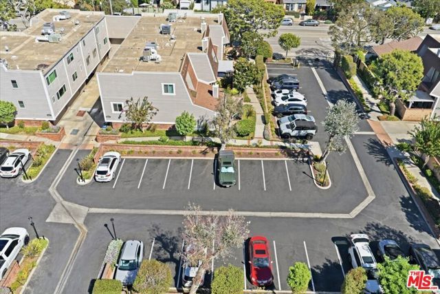 13065 Mindanao Way 8, Marina Del Rey, CA 90292