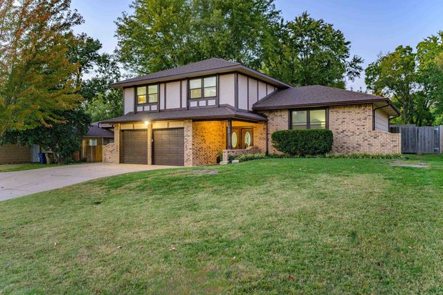 1406 E Maple St, Derby, KS 67037