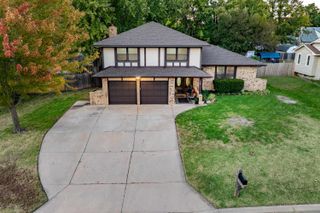 1406 E Maple St, Derby, KS 67037