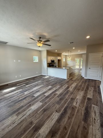 31 Spring House Dr, Manchester, TN 37355