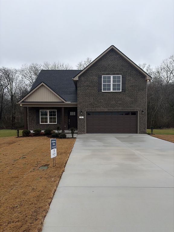 31 Spring House Dr, Manchester, TN 37355