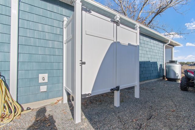 204 Chestnut Drive SW, Supply, NC 28462