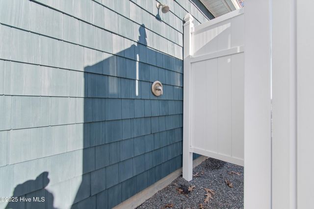 204 Chestnut Drive SW, Supply, NC 28462