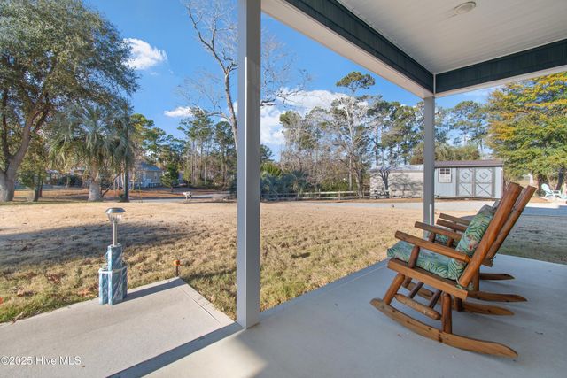 204 Chestnut Drive SW, Supply, NC 28462