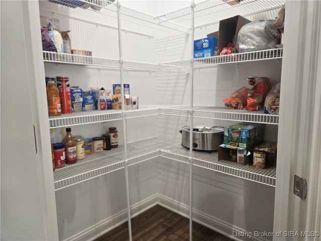 3000 Bales Way, Jeffersonville, IN 47130