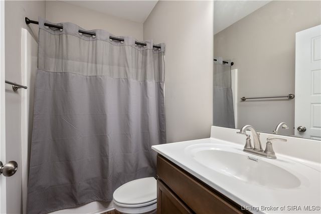 3000 Bales Way, Jeffersonville, IN 47130