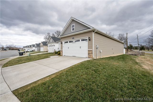 3000 Bales Way, Jeffersonville, IN 47130