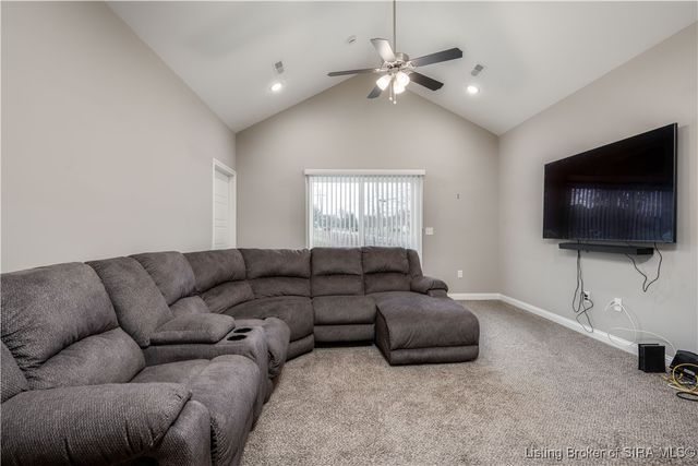 3000 Bales Way, Jeffersonville, IN 47130