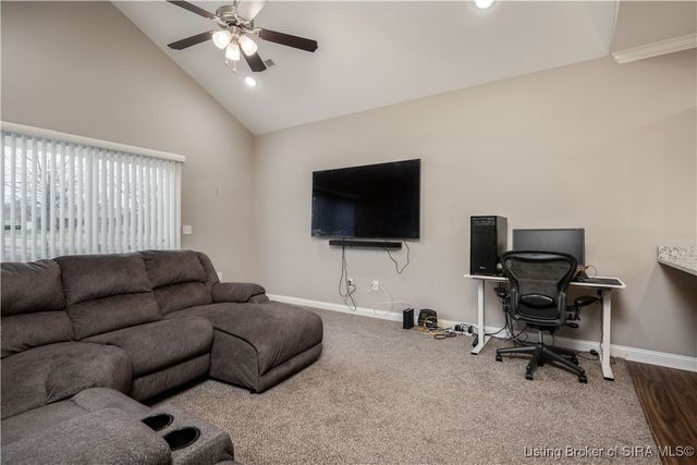 3000 Bales Way, Jeffersonville, IN 47130