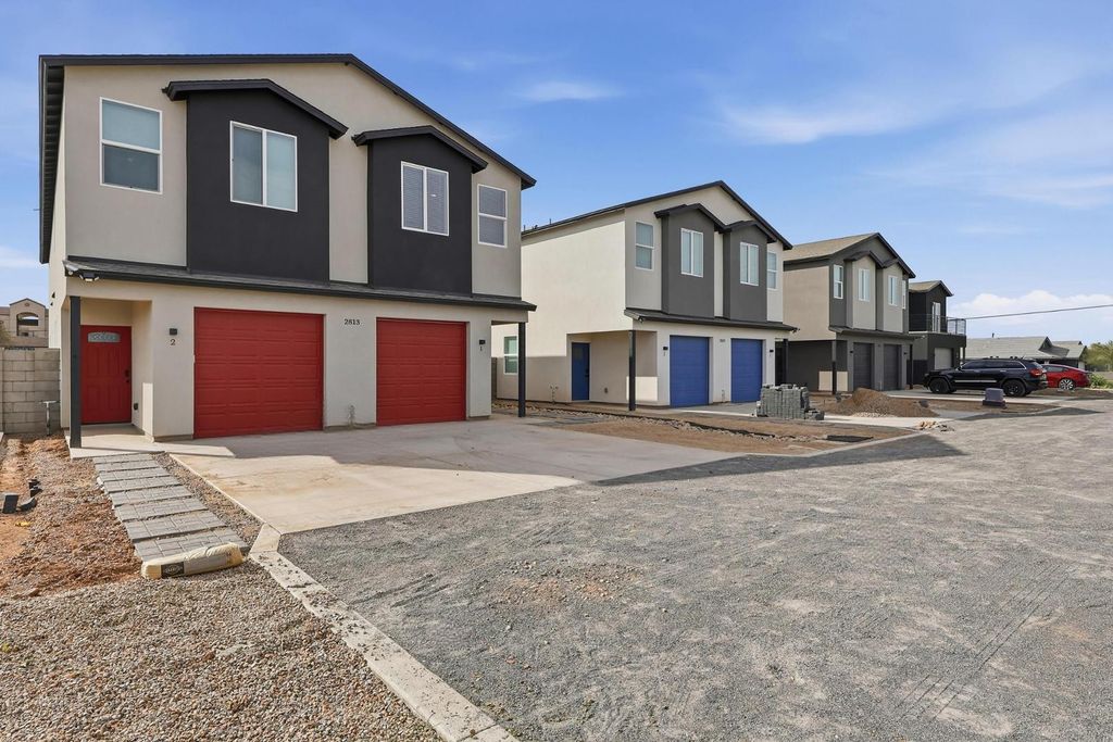 2805 E Trumbull Road 1, Phoenix, AZ 85040