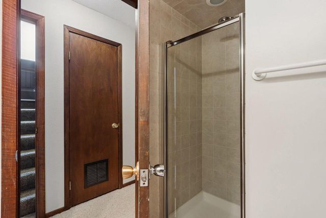 2808 Comanche COURT S, Waukesha, WI 53188