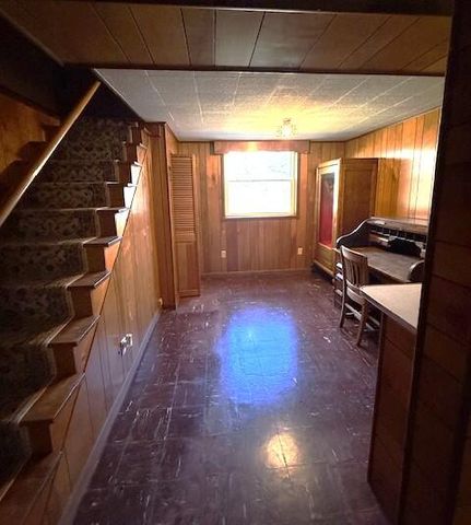 607 Heatherton DR, Covington, VA 24426