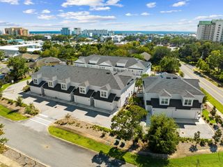 100 Beach Drive, Unit 7, Destin, FL 32541
