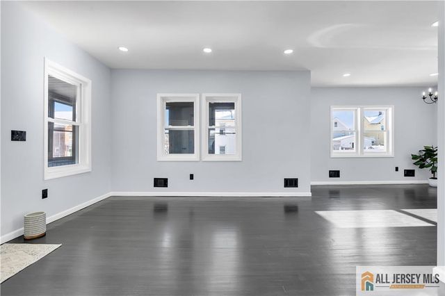 42 Dane Street, Sayreville, NJ 08872