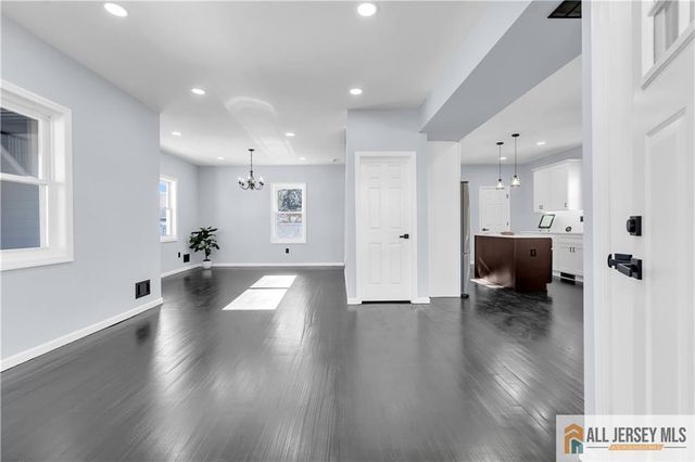 42 Dane Street, Sayreville, NJ 08872