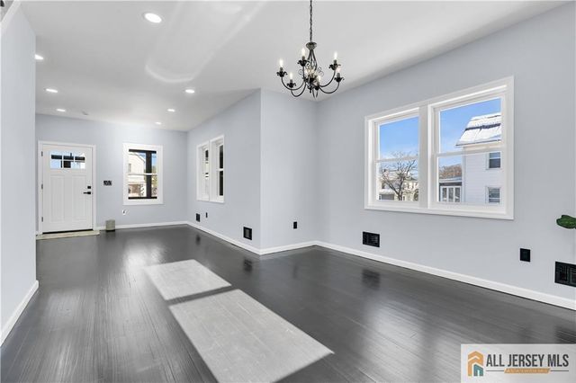 42 Dane Street, Sayreville, NJ 08872