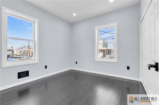 42 Dane Street, Sayreville, NJ 08872