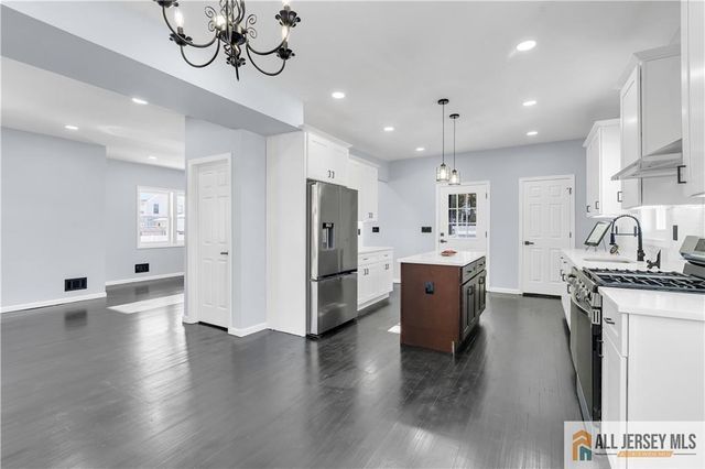 42 Dane Street, Sayreville, NJ 08872