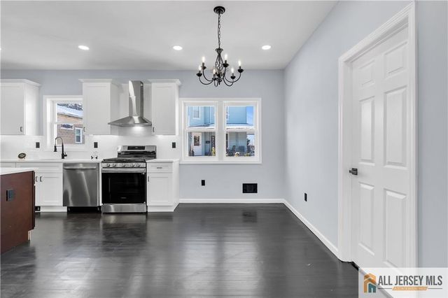 42 Dane Street, Sayreville, NJ 08872