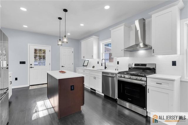 42 Dane Street, Sayreville, NJ 08872