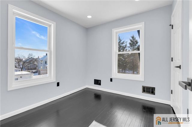 42 Dane Street, Sayreville, NJ 08872