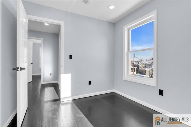 42 Dane Street, Sayreville, NJ 08872